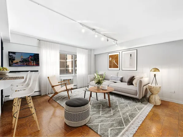 40 Sutton Place 8D image 1 of 11