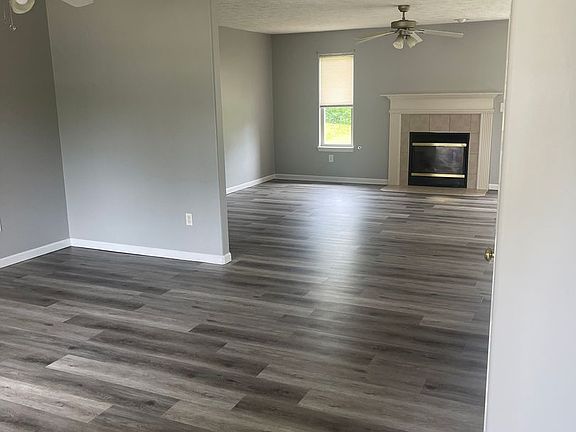 2nd image of 3910 Chenango Pl #1
