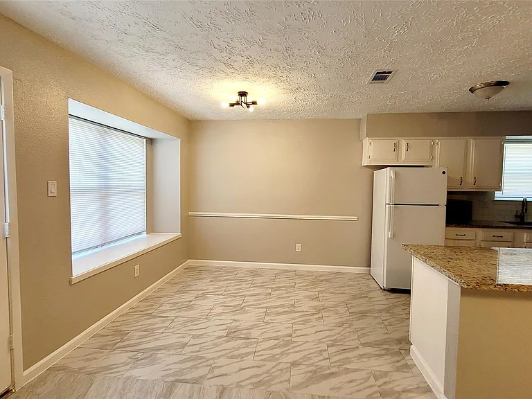 16818 Dutch Ridge Dr — Photo 7