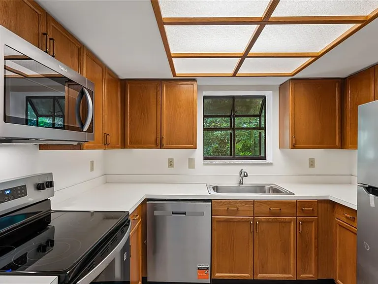 110 Hammock Pine Blvd — Photo 10