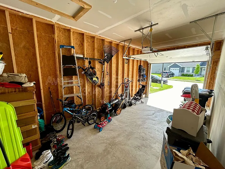 514 Rolling Meadow Dr — Photo 18