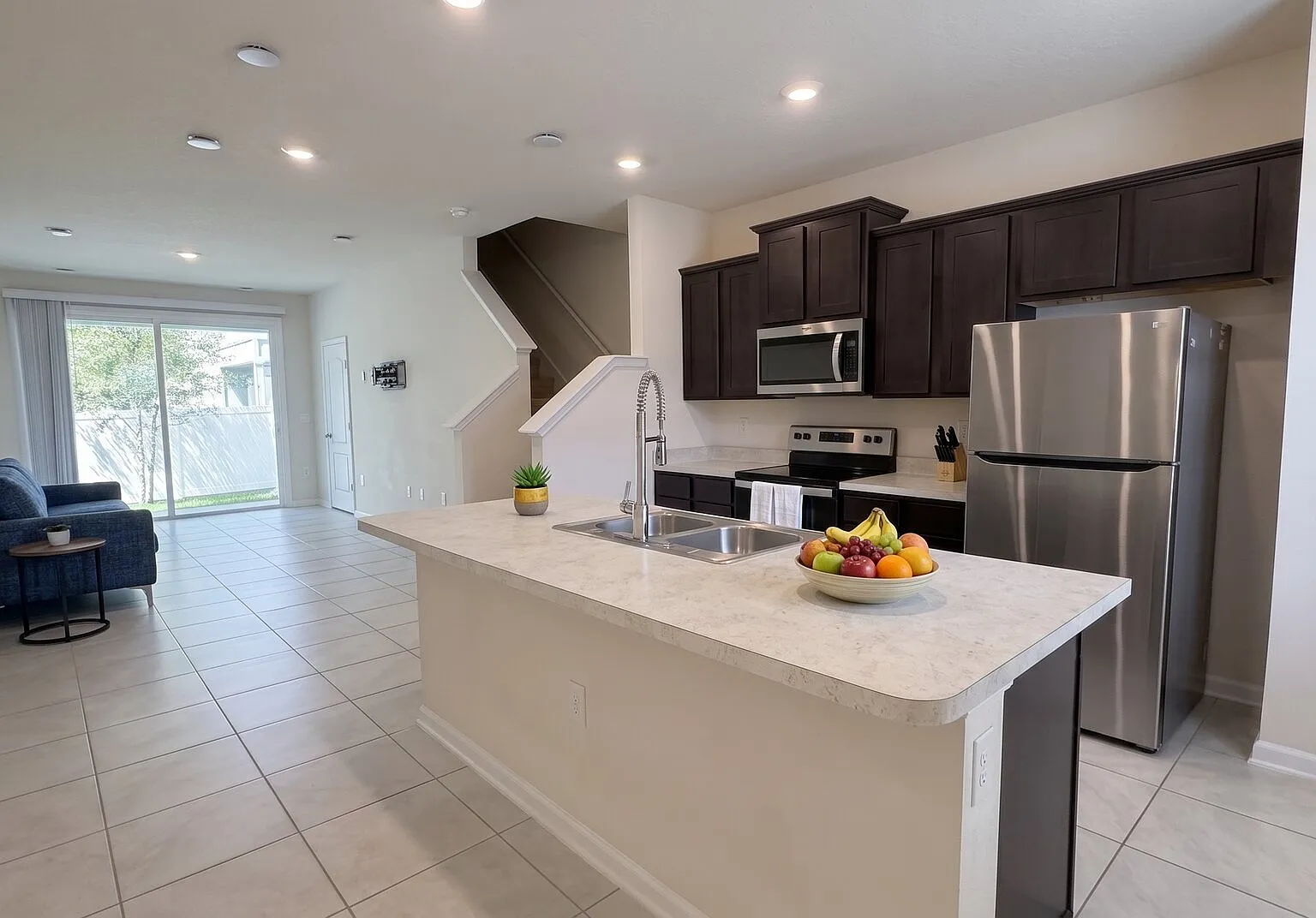 Arlington Townhome Available Now | 2BR/2.5BA with In-Unit Laundry — Photo 4