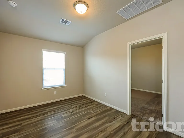 13558 Paxton Blvd — Photo 10
