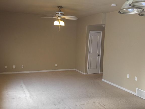 4th image of 2371 S Little Oak Dr