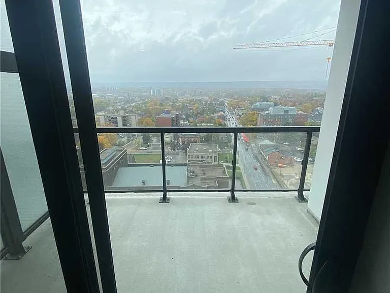 15 Queen St S #1706 — Photo 10