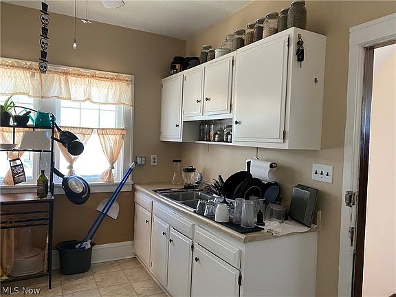 3rd image of 3549-3551 W 147th St