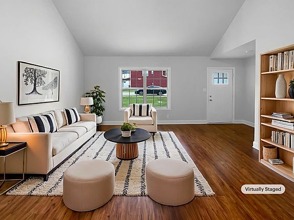 2nd image of 2988 Gibbs Ln
