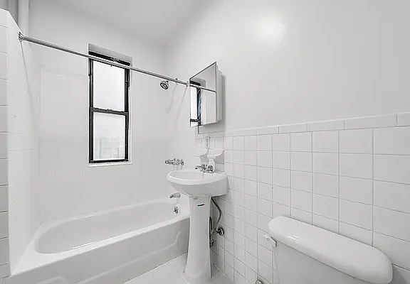 5th image of 728 W 181st St #50A