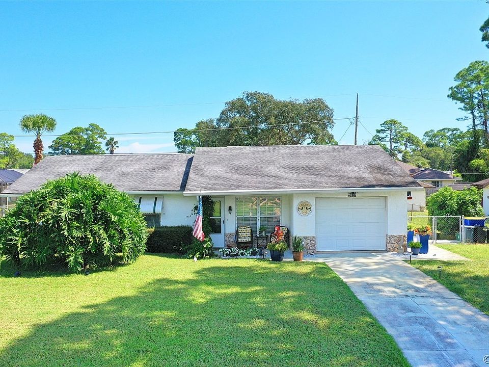 1st image of 2827 Royal Palm Dr