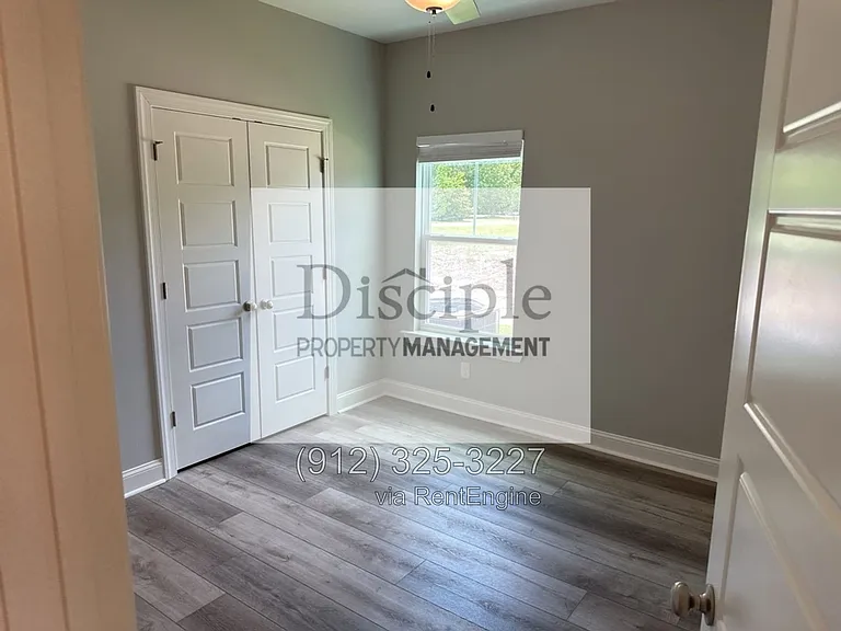 79 Ennis Rd — Photo 37