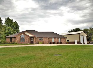 9850 W Snokomo Rd, Hutchinson, KS 67502