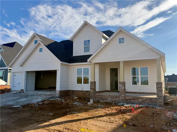 6605 S 60th St, Rogers, AR 72758