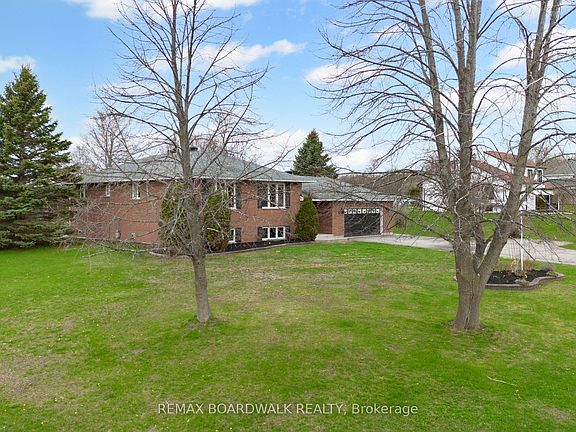 2nd image of 14 Davis Ln