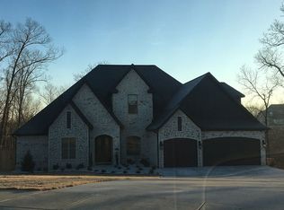 702 NE Saddle Ridge Rd, Bentonville, AR 72712