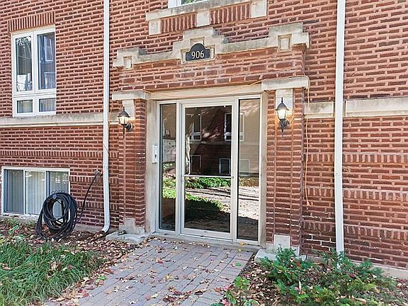 5th image of 906 W Agatite Ave APT 1