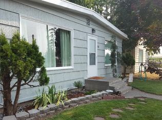 445 Park Ln, Athena, OR 97813