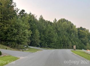 271 Scottish Highland Rd, Clover, SC 29710