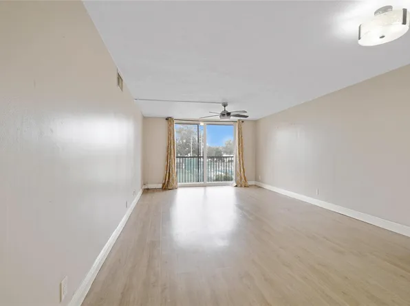 7175 Orange Drive #215H, Davie, FL 33314