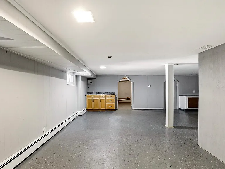 712 Sheridan Ave — Photo 7