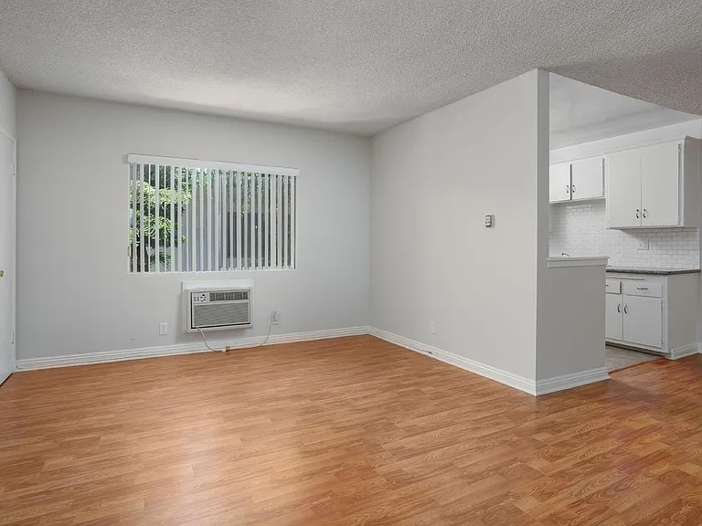 12125 Weddington St #9 — Photo 4