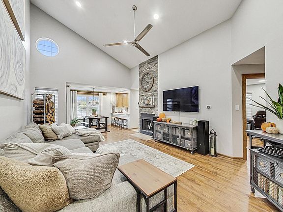 4th image of 1750 Sleepy Hollow Ct APT 5