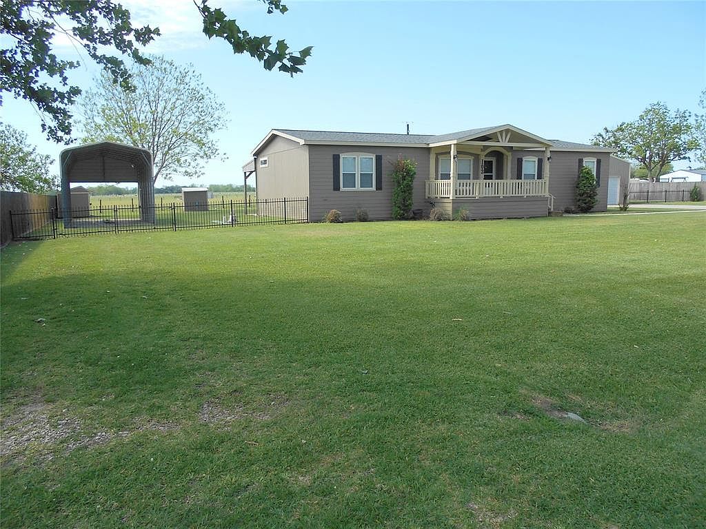 103 1st St W, Pledger, TX 77468 Zillow