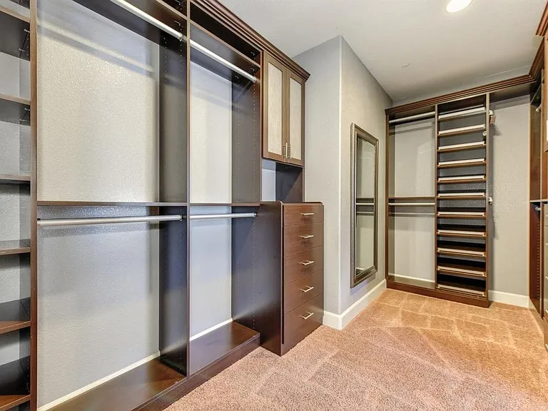 916 Lyon Pl — Photo 19