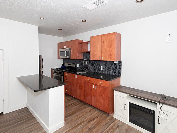 5th image of 1108 W Plato Rd APT 15