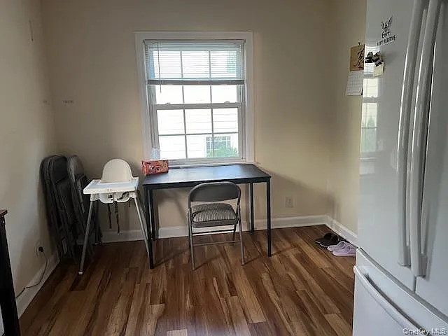 225 Thompson Shore Rd #2F — Photo 10