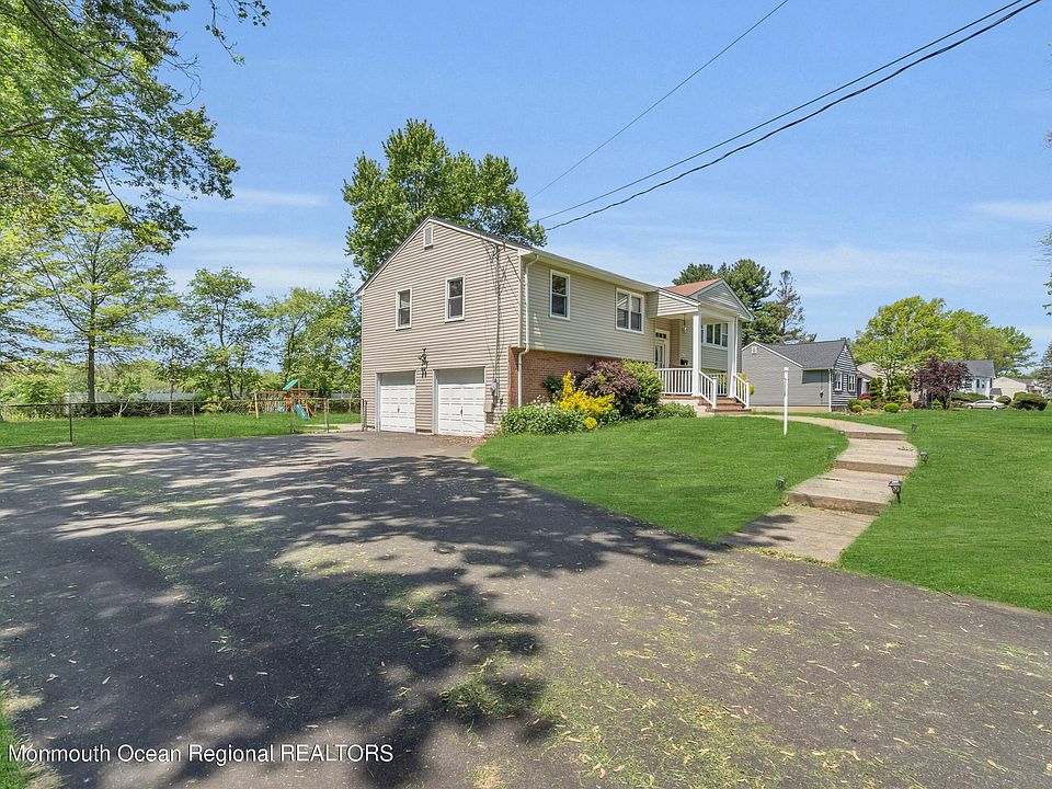 29 Stonehurst Blvd, Freehold, NJ 07728 MLS 22312643 Zillow