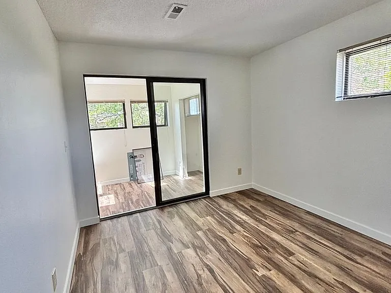 8910 Fox Dr #14 — Photo 18