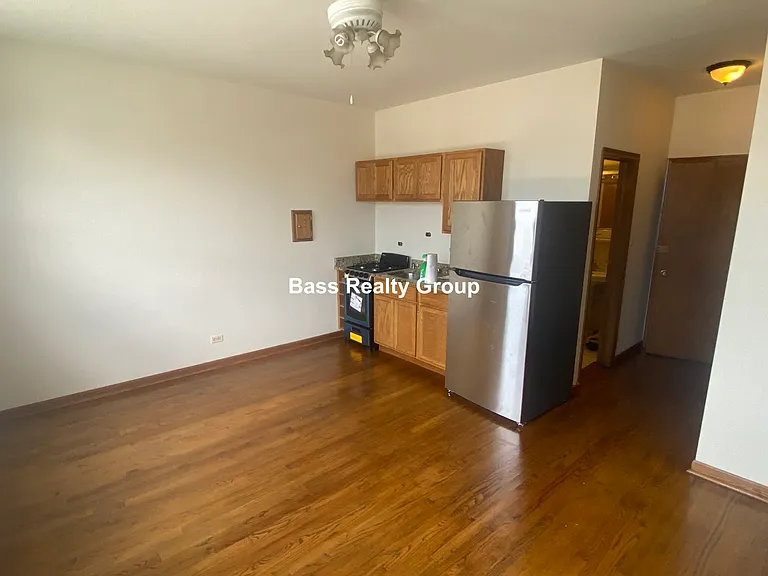4806 N Kedzie Ave #115 — Photo 4