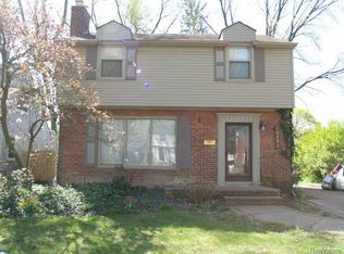 10771 Hart Ave, Huntington Woods, MI 48070