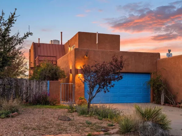 6472 Tahawash St, Cochiti Lake, NM 87083
