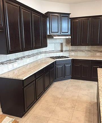 5th image of 141 Lacy Oak Dr