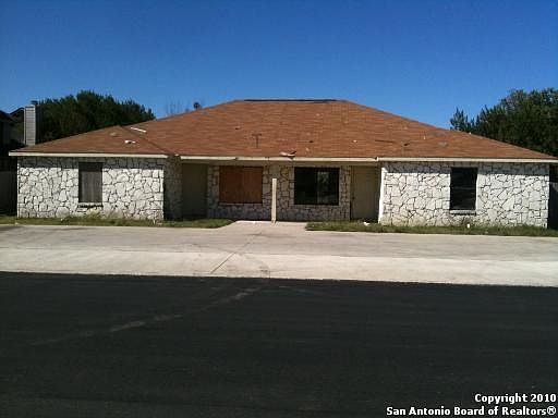 1st image of 7535 Oak Chase