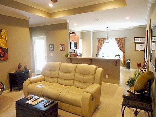 4th image of 436 Holland Lakes Dr N