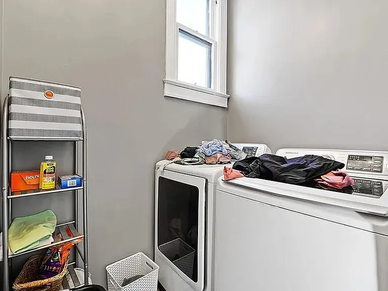 2906 Tyler St NE — Photo 4