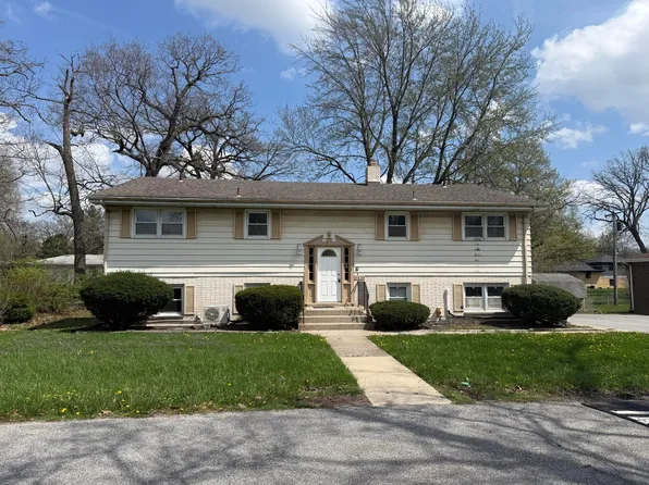 5625 Massachusetts St, Merrillville, IN 46410