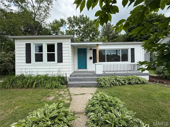 602 N Combs Ave, Collinsville, IL 62234