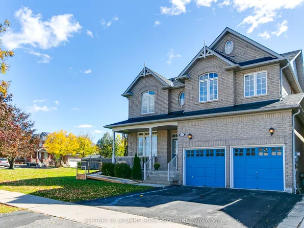 35 Hartwell Way, Aurora, ON L4G 7X4