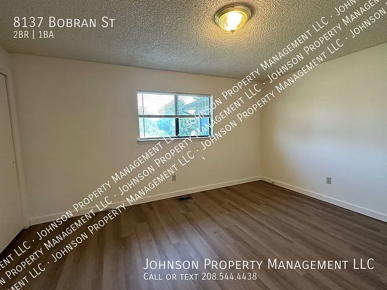 8137 W Bobran St — Photo 6