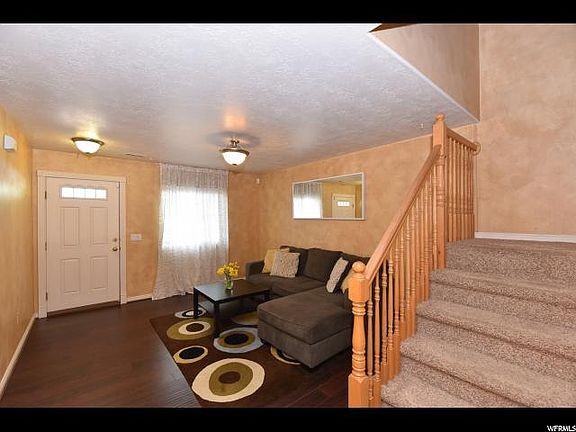 4th image of 336 E Newsome Ln