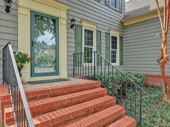 3rd image of 6018 Glen Abbey Dr