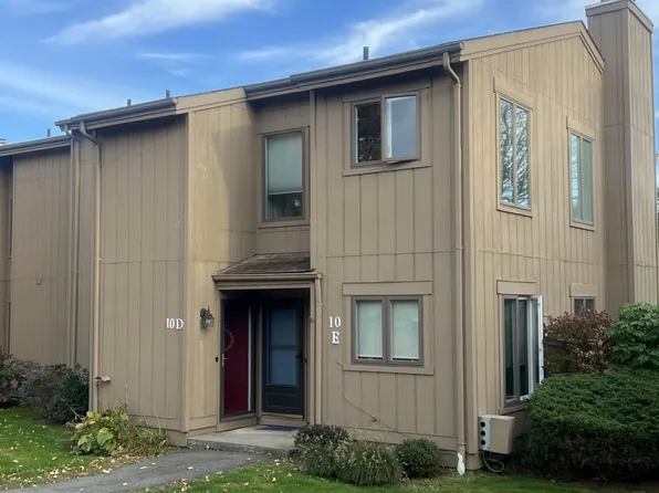 10 Pilgrim Harbor #D, Wallingford, CT 06492