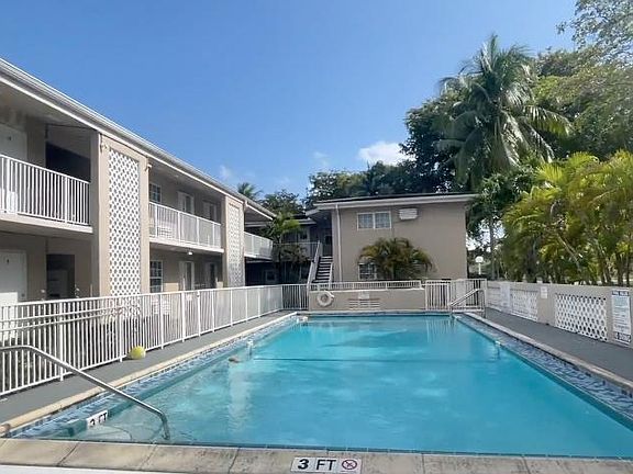 4th image of 6565 Santona St #3B