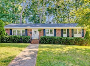 2715 Cardiff Ct, Winston Salem, NC 27103