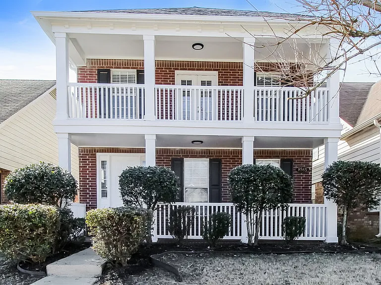 8565 Griffin Park Dr — Photo 1