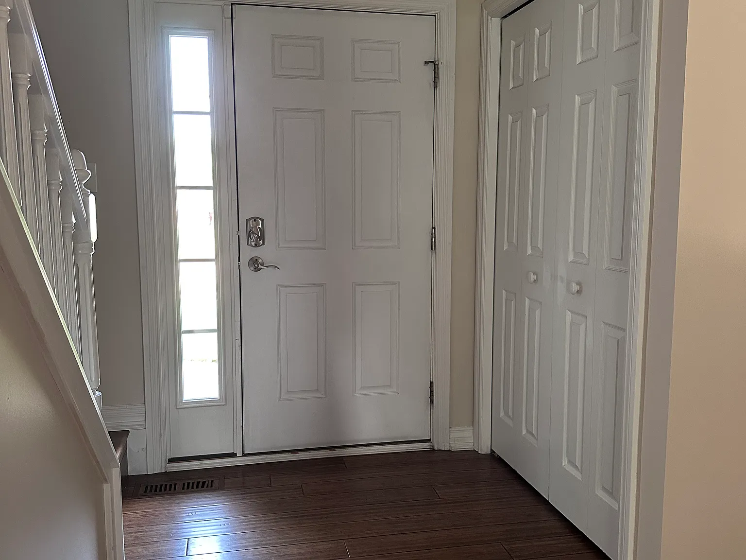 3 bed, 2382 sqft, $2,650 — Photo 2