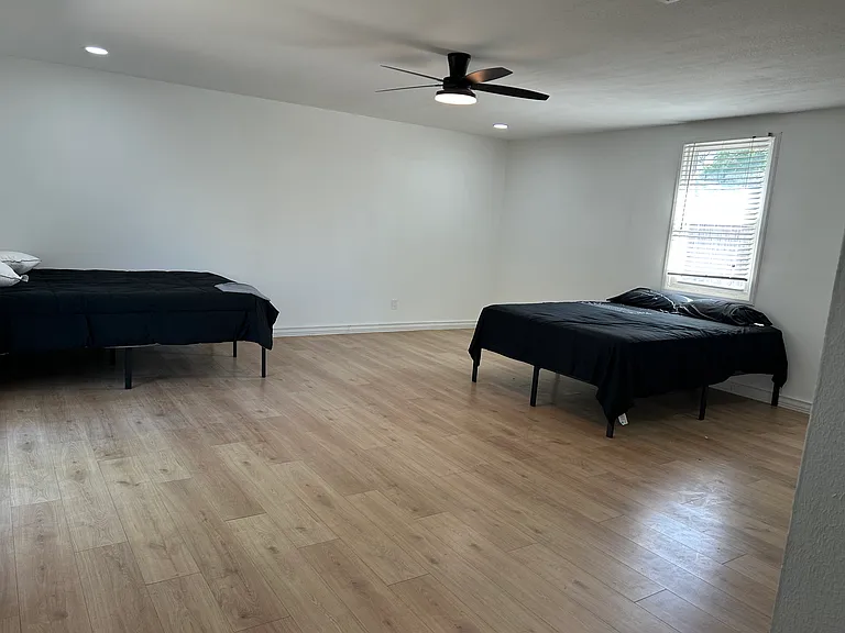 3303 Hollywood Ave — Photo 7